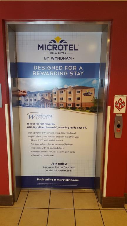 Microtel Inn & Suites By Wyndham Tuscaloosa Bagian luar foto