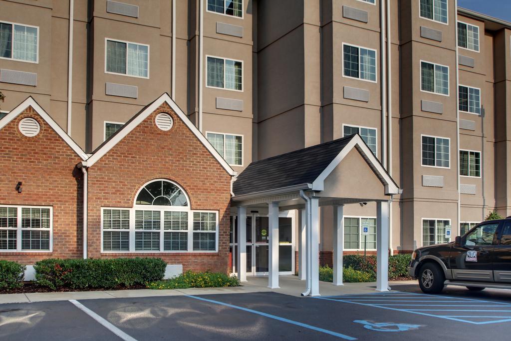 Microtel Inn & Suites By Wyndham Tuscaloosa Bagian luar foto