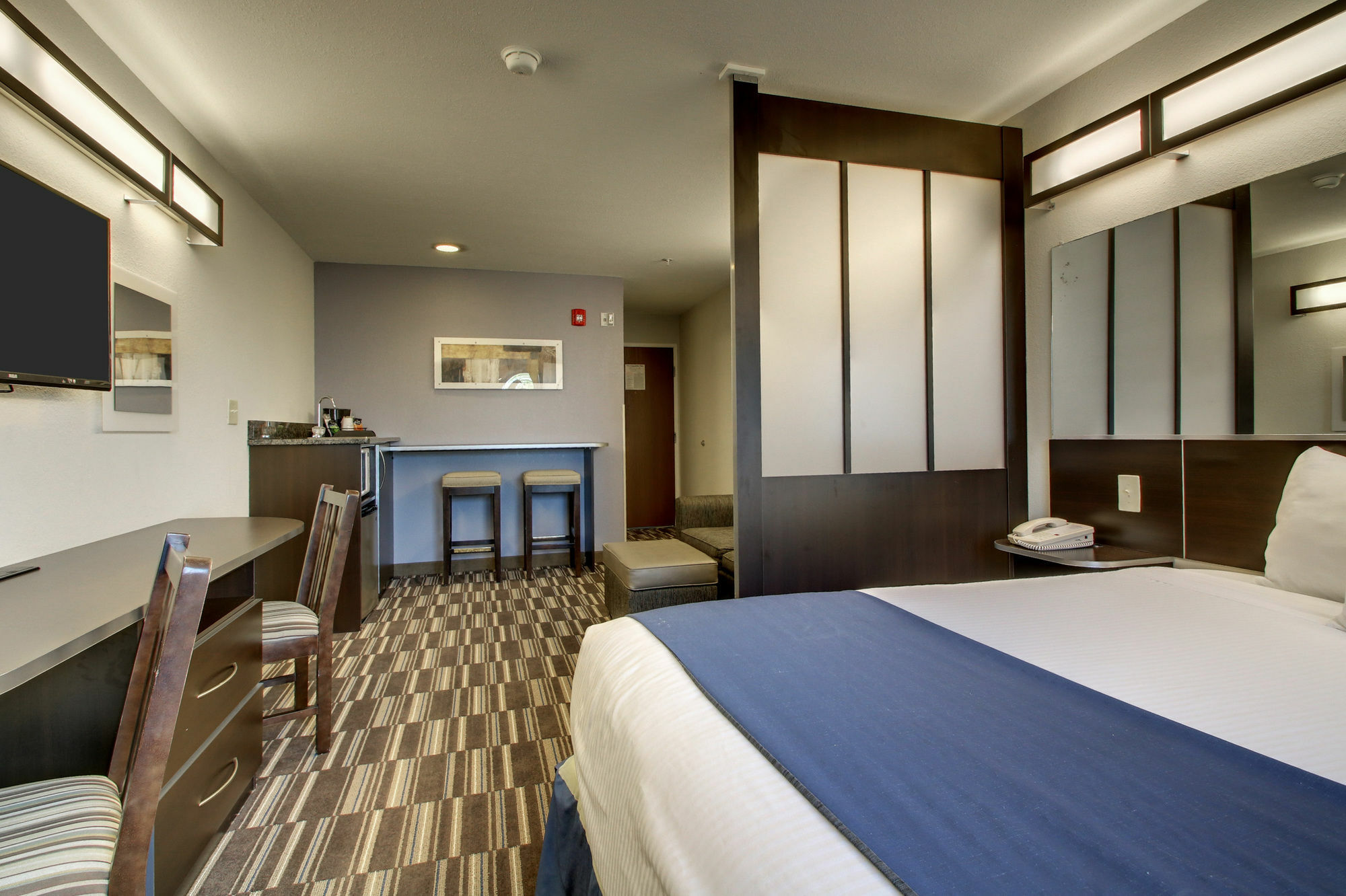 Microtel Inn & Suites By Wyndham Tuscaloosa Bagian luar foto